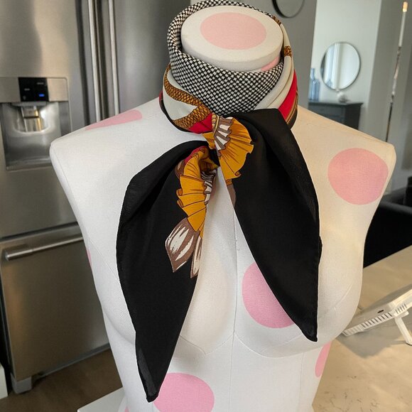 Vintage Equestrian Inspired Square Scarf Rolled Edge Blk Border Red Brn Wht Gold - Picture 1 of 8